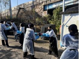 함께하는한숲, 한국환경건축연구원과 함께 에너지 취약계층을 위한 연탄 나눔 봉사활동 진행 기사 이미지