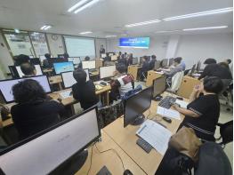 (사)서울특별시 영등포구상공회, AI 활용한 숏폼 콘텐츠 교육 기사 이미지